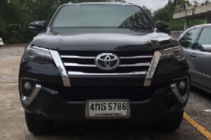 Taxi. Pattaya. Bangkok. Rent a car with driver. Transfer. SUV Toyota Fortuner. Transfer from bangkok to samui