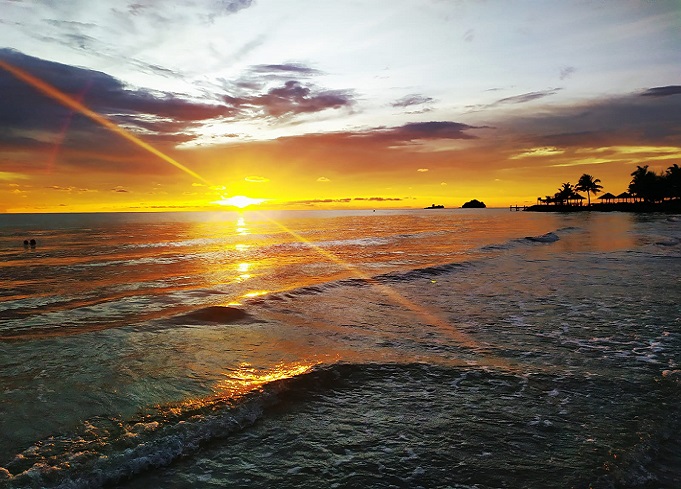 taxi pattaya koh chang: sunset